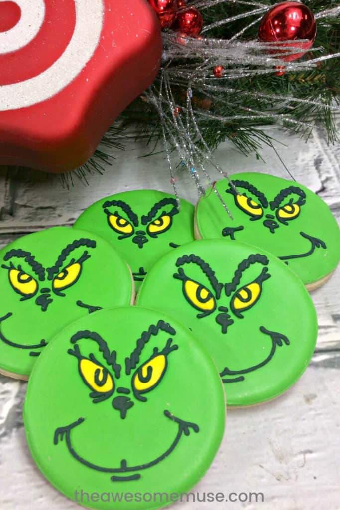 Grinch Sugar Cookies - The Awesome Muse