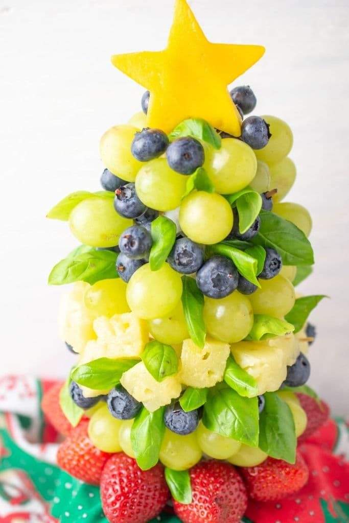 Edible Christmas Tree Fruit Centerpiece - The Awesome Muse