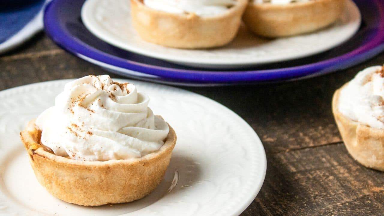 Mini Pumpkin Pies - a Bite Size Dessert - The Awesome Muse